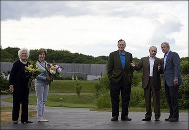 Bush-Putin-Kennebunkport-8-1