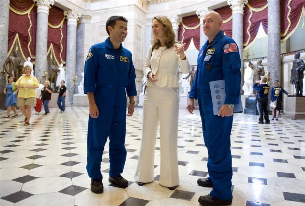 Going Forward: Civility and the Picture of Rep. Giffords (and Commander Kelly)