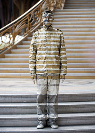 Your Turn: Liu Bolin Fitting In