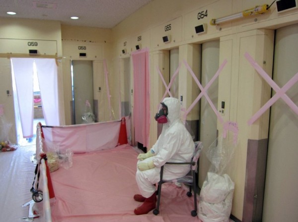 TEPCO: Fukushima Workers In The Pink. (Oh, Sure.)