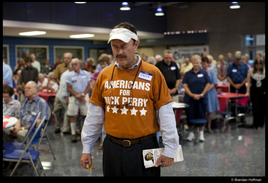The Picture from Iowa, 2012: Perry, a Prayer and a Cookie