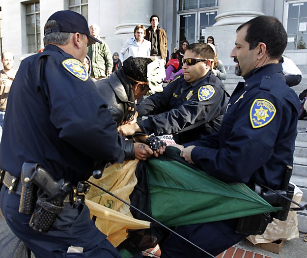 SF Gate Berkeley Occupy violence 1