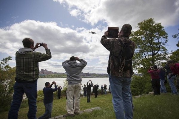 Space Shuttle taking pictures