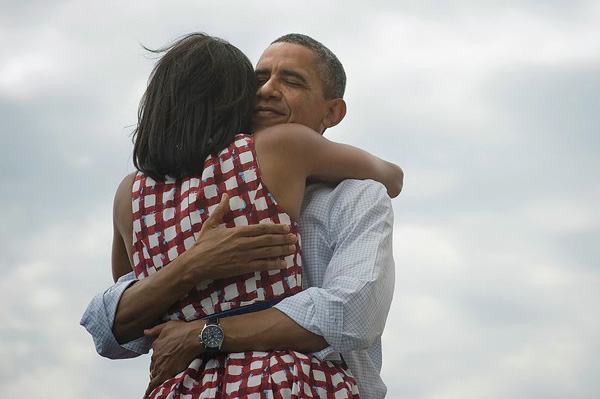 Obama Michelle bear hug