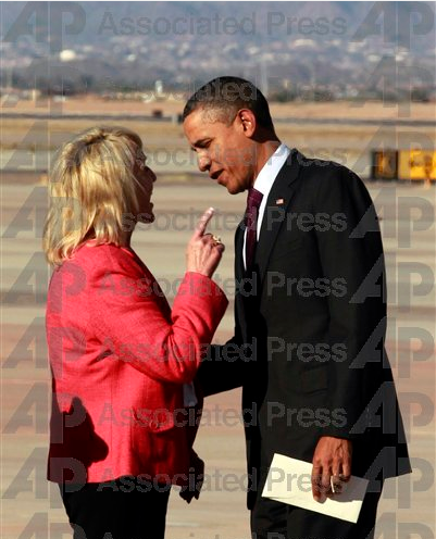 Obama Jan Brewer tarmac.png