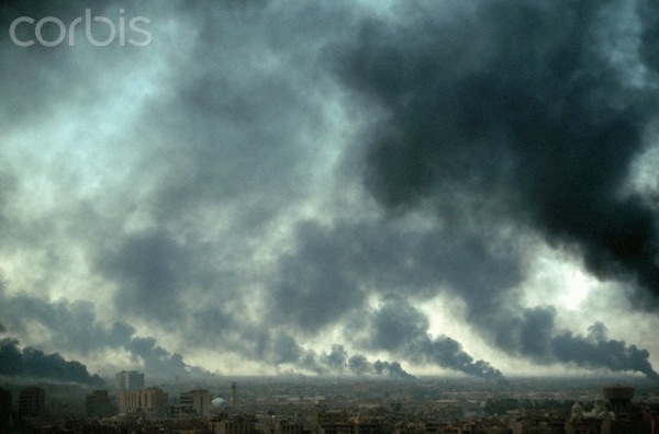 Alexandra Boulet Baghdad smoke 2003 Corbis