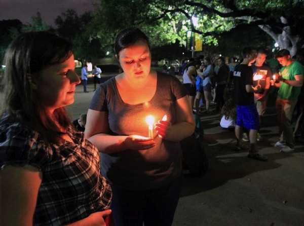 Plant_Explosion_Texas candlelight vigil