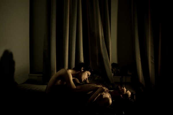 LGBT Love and Anxiety: The Ambiguity and Politics of the World Press Photo of the Year