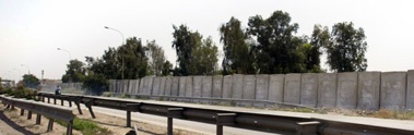 Iraq-Wall1-3