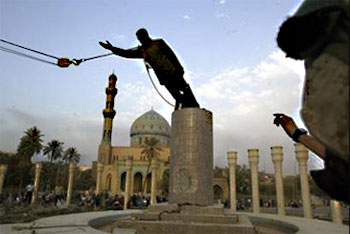 Saddam-Statue