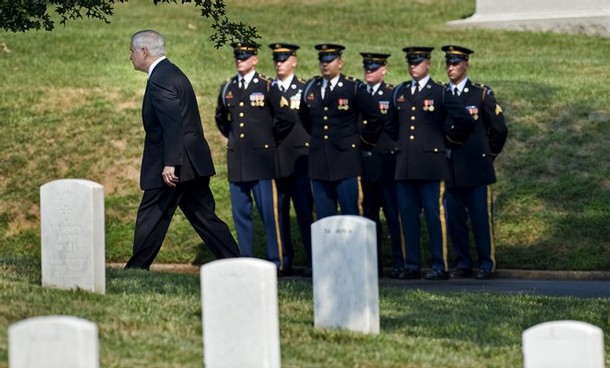 ARLINGTON, VA - JULY 18:  Secretary of Defense Robert Gates arrives for a funeral for Dr. Michael DeBakey at Arlington National Cemetery July 18, 2008 in Virginia.  Dr. DeBakey, a World War II veteran, retired a colonel from the US Army and was known as the father of modern heart surgery for his invention of part of the heart-lung machine.  (Photo by Brendan Smialowski/Getty Images)