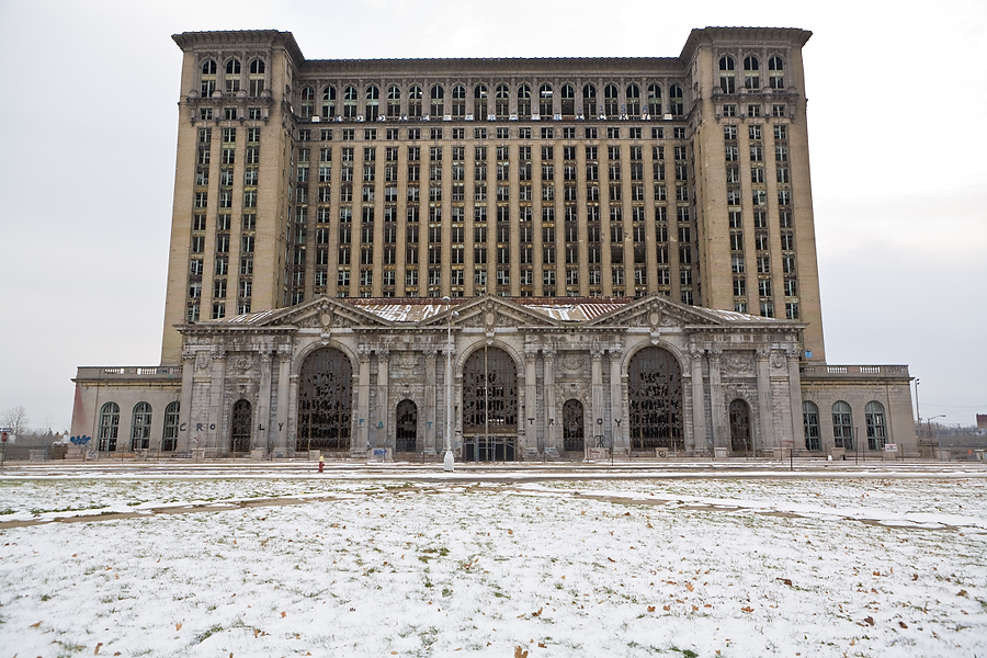  ©Tim Fadek/Polaris images. December 2008. Michigan Central Station, Detroit