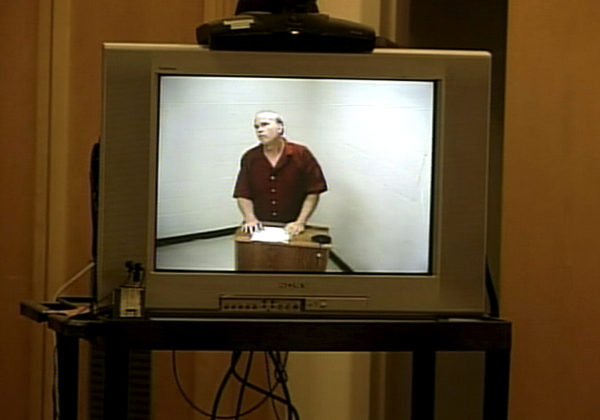 Scott Roeder, charged with killing 67-year-old George Tiller, a Kansas doctor reviled by anti-abortion groups for his work providing "late-term" abortions, appears via video in Sedgwick County District Court in Wichita, Kansas, June 2, 2009.  Tiller was shot while serving as an usher for Sunday services in the foyer at Reformation Lutheran Church.   REUTERS/KSN TV  (UNITED STATES CRIME LAW) FOR EDITORIAL USE ONLY. NOT FOR SALE FOR MARKETING OR ADVERTISING CAMPAIGNS