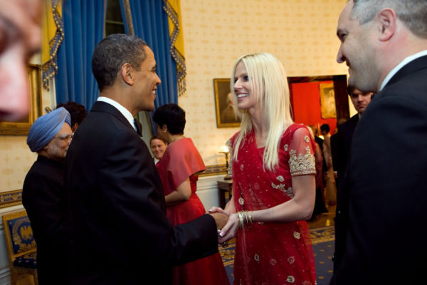 President Barack Obama and First Lady Michelle Obama host the State Dinner in the State Dining Room of the White House Tuesday, Nov. 24, 2009. (Official White House Photo by Samantha Appleton)