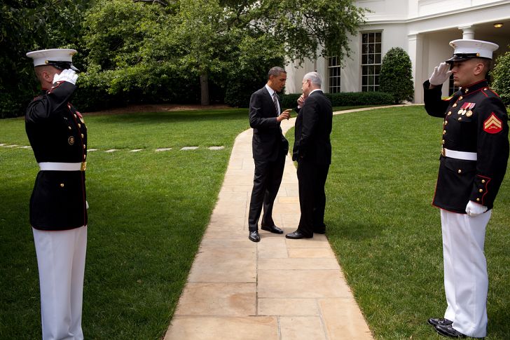 White House Flickr: The Finger