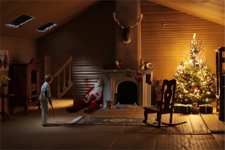 Santa Fatally Shot