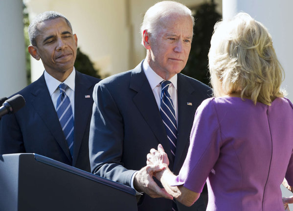 Illustrating vs Storytelling: Jacquelyn Martin’s Photo of Biden in the Rose Garden