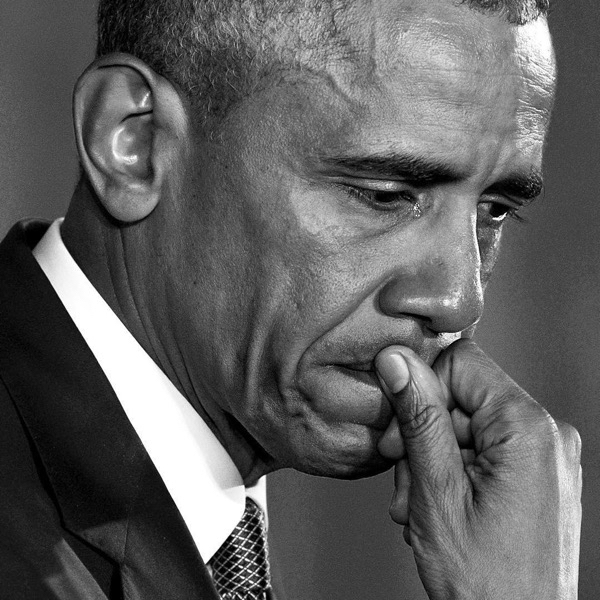 photo : Jacquelyn Martin/@apimages. caption: An emotional Obama pauses as he speaks about the youngest victims of the Sandy Hook shootings, Jan. 5, 2016, in the East Room of the White House in Washington, D.C.