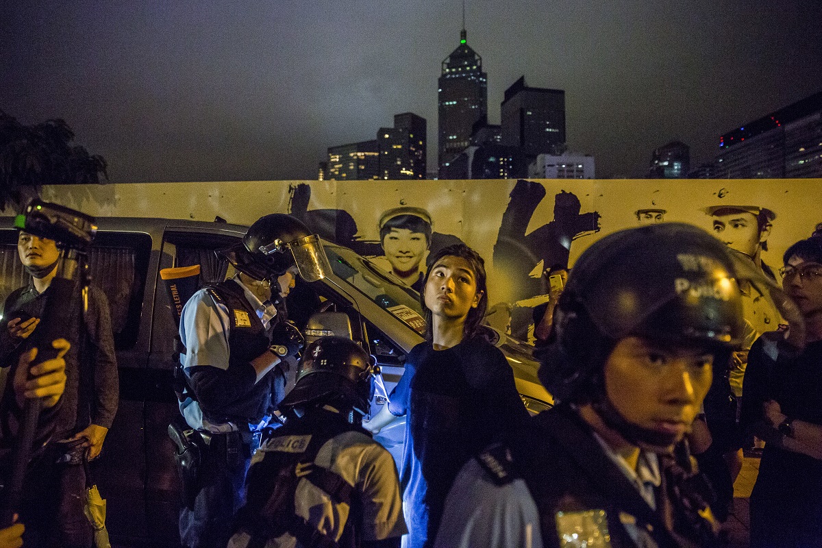 Chatting the Pictures: Hong Kong Democracy Protests