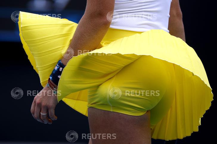 Tennis - Australian Open - First Round - Melbourne Park, Melbourne, Australia - January 22, 2020 General view of Belarus' Aryna Sabalenka during the match against Spain's Carla Suarez Navarro REUTERS/Edgar Su