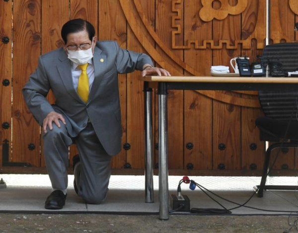 Yonhap via Reuters. Caption: Lee Man-hee, founder of the Shincheonji Church of Jesus the Temple of the Tabernacle of the Testimony, makes a deep bow during a news conference at its facility in Gapyeong, South Korea, March 2, 2020.