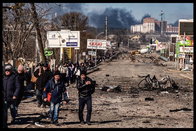 Chatting the Pictures and VII Photo: Irpin Evacuation and the Ukrainian Resistance