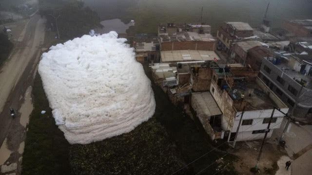 Chatting the Pictures: Toxic Foam Overruns a Town