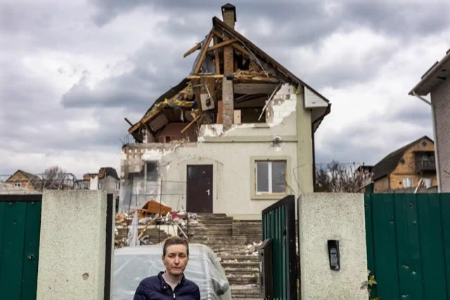 Chatting the Pictures: The Symbolism of a Home Damaged in the Ukrainian War