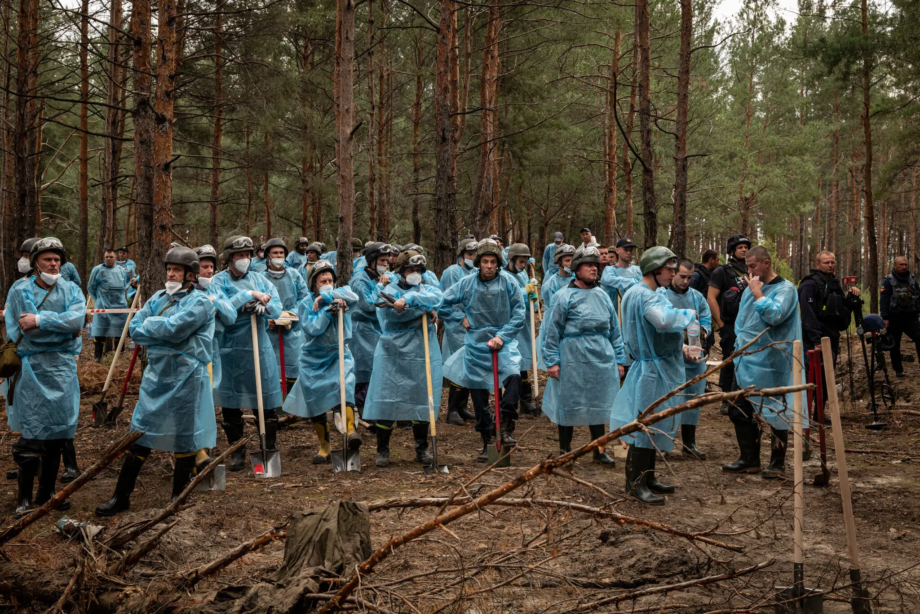 Chatting the Pictures: Ukraine’s Army of Exhumation