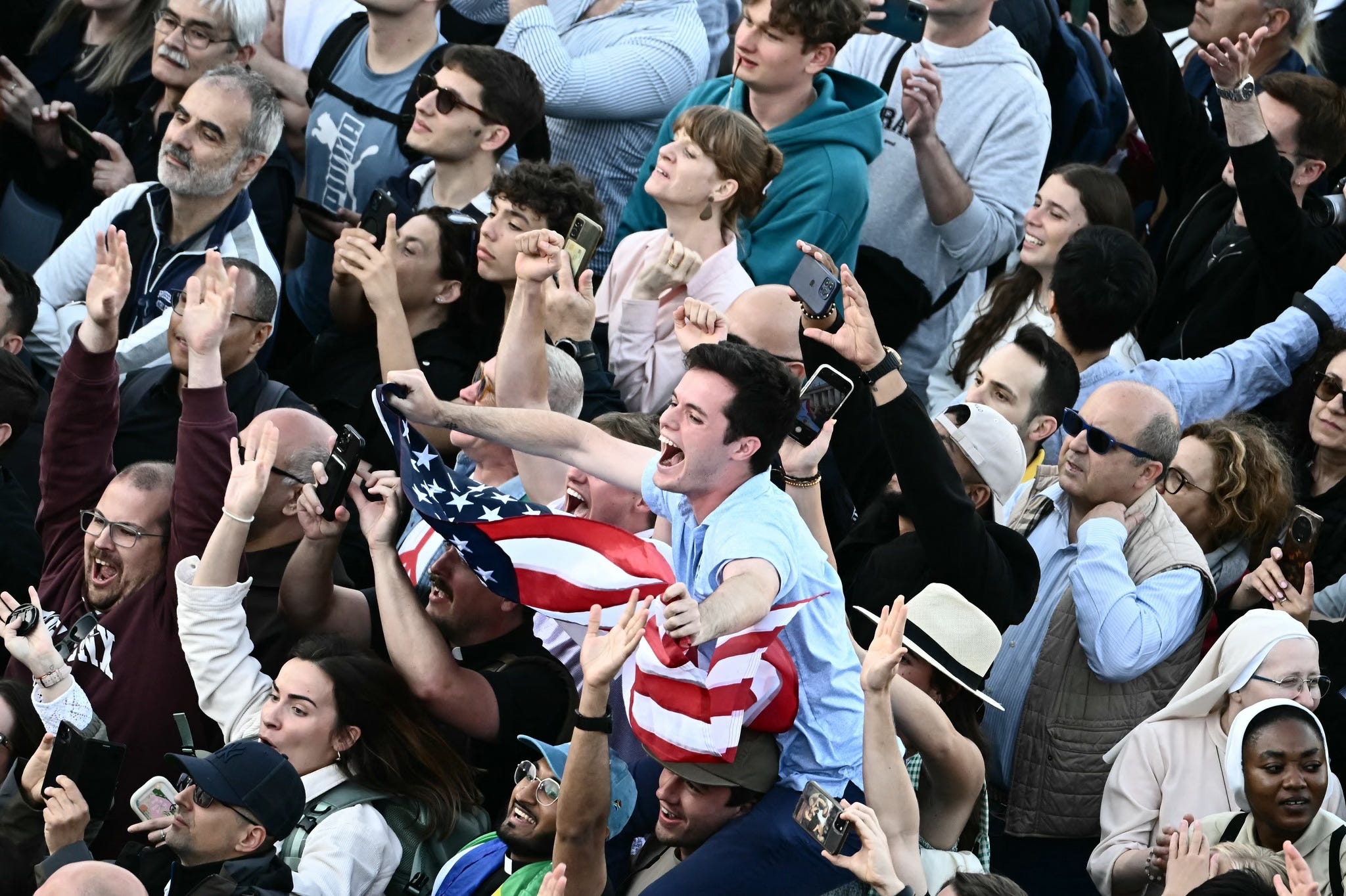 Vatican Celebration Photos Spotlight Pope Leo’s Challenge to Trump’s America